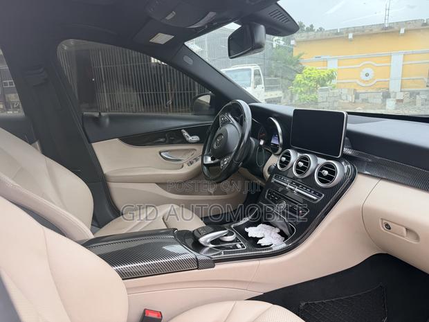 Mercedes-Benz C300 2018 White