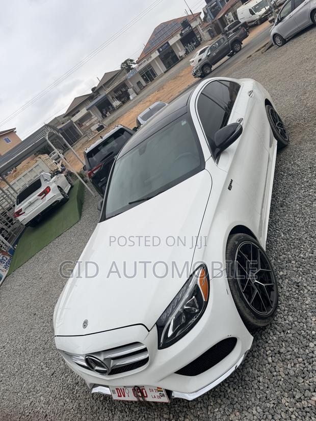 Mercedes-Benz C300 2018 White