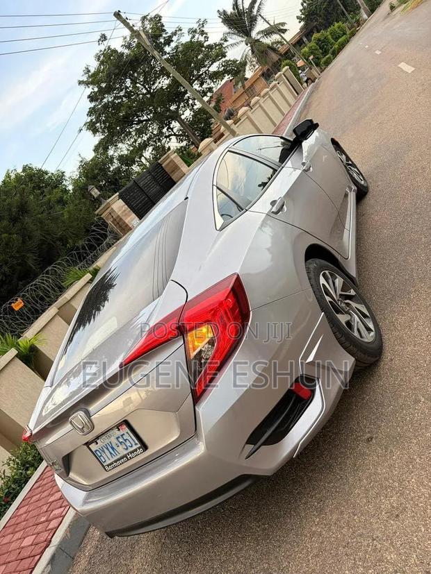Honda Civic 2016 Silver