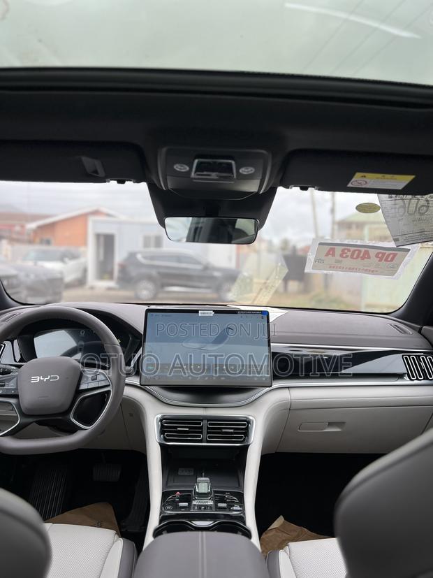 New BYD Song Plus 1.5 CVT Hybrid AWD 2024 Silver