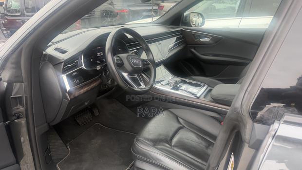 Audi Q8 2021 Beige