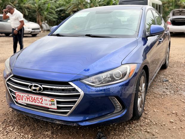Hyundai Elantra SE Sedan FWD (2.0L 4cyl 6M) 2017 Blue