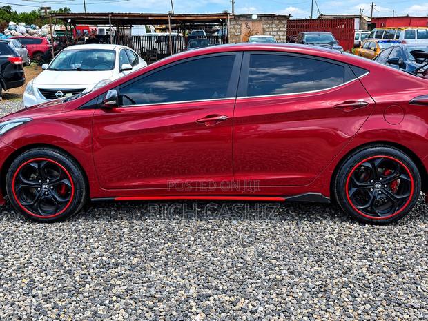 Hyundai Elantra 2014 Red