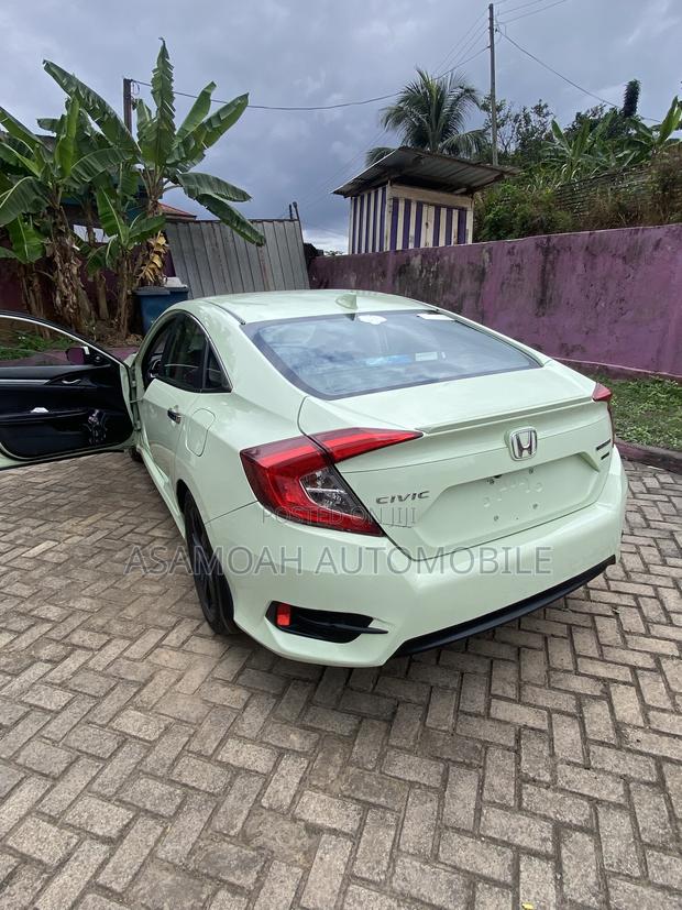 Honda Civic Touring 4dr Sedan (1.5L 4cyl) 2017 Green