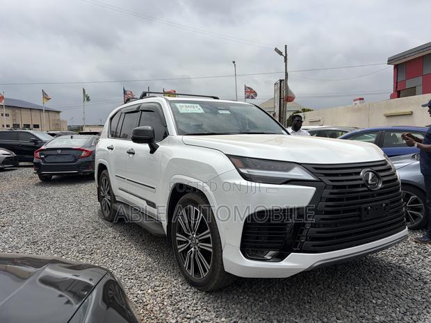 Lexus LX 500d 2026 White