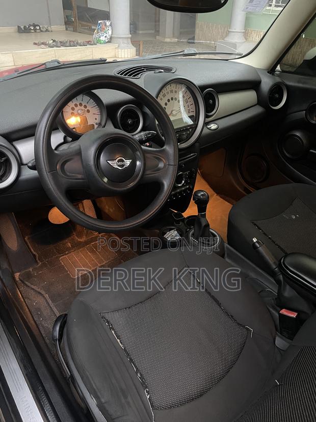 Mini Cooper 2012 Red