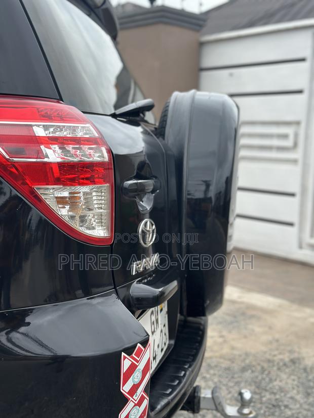 Toyota RAV4 LE AWD (2.5L 4cyl 6A) 2013 Black