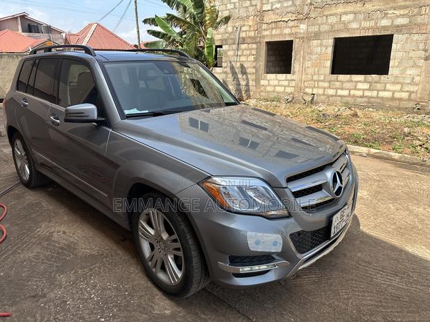 Mercedes-Benz GLK-Class Base GLK 350 4dr AWD 4MATIC (3.5L 6cyl 7A) 2015 Gray