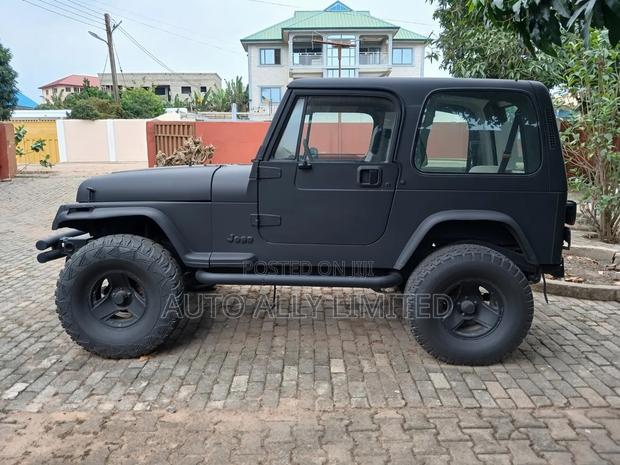 Jeep Wrangler Base 4x4 1993 Black