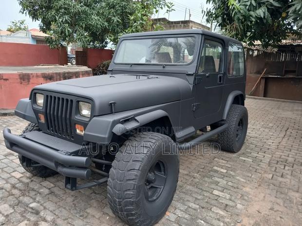 Jeep Wrangler Base 4x4 1993 Black
