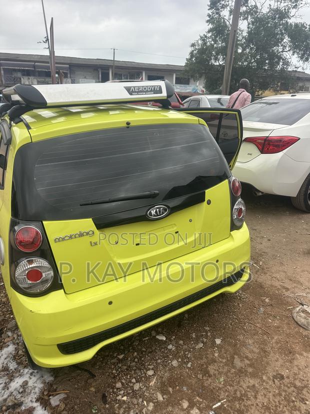 Kia Morning 2010 Yellow