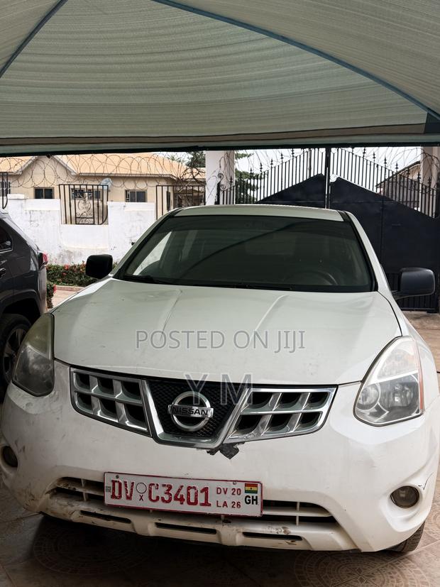 Nissan Rogue S 4dr SUV (2.5L 4cyl CVT) 2014 White
