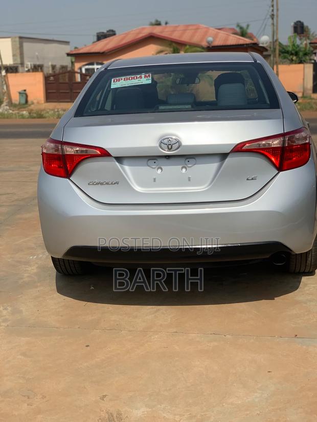 Toyota Corolla 2018 Silver