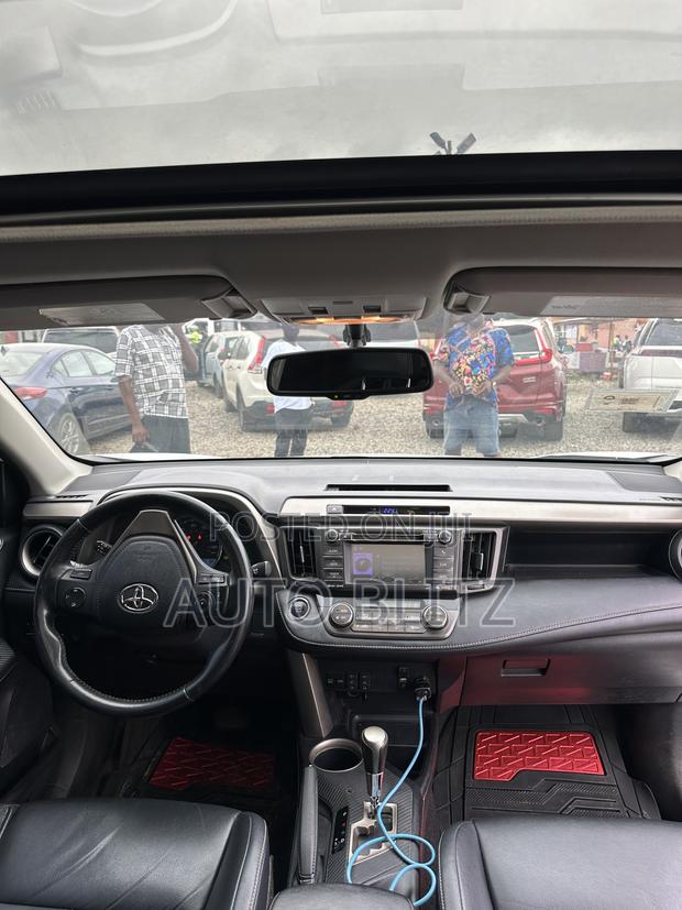 Toyota RAV4 2013 White