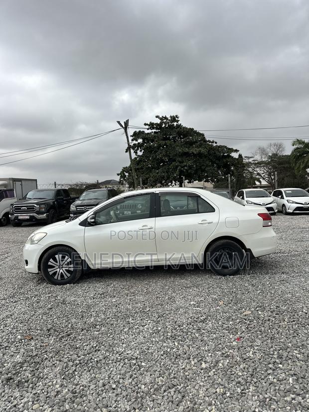 Toyota Belta 2010 White