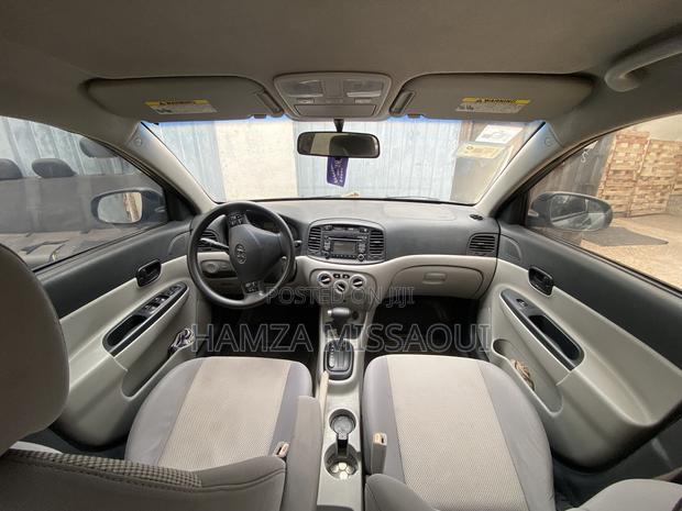 Hyundai Accent 2011 Silver