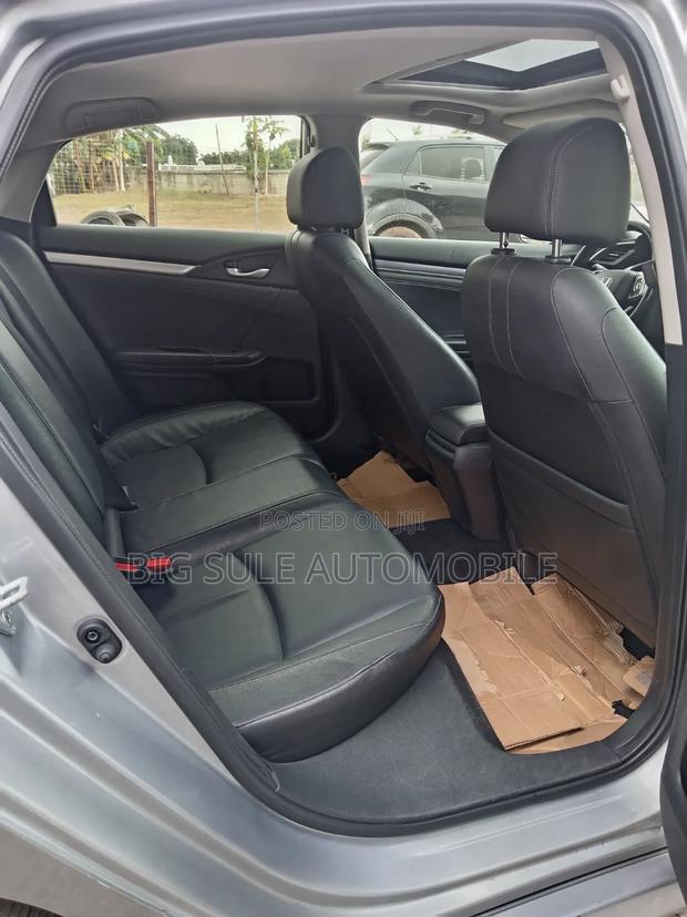 Honda Civic EX-L Sedan 2018 Silver
