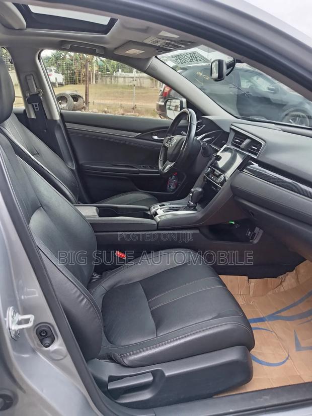 Honda Civic EX-L Sedan 2018 Silver