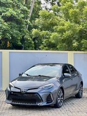 Toyota Corolla SE Special Edition 4dr Sedan (1.8L 4cyl CVT) 2017 Gray for sale