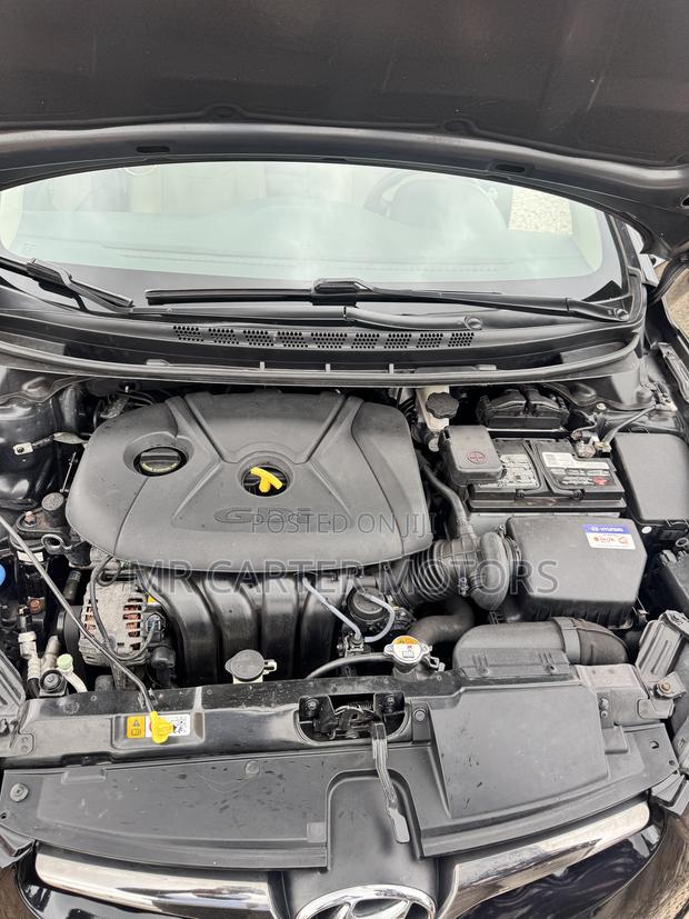 Hyundai Elantra Limited Sedan FWD (1.8L 4cyl 6A) 2016 Black