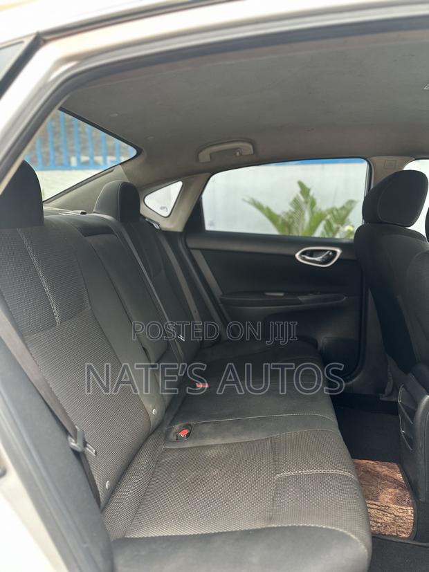Nissan Sentra S 4dr Sedan (1.8L 4cyl CVT) 2014 Silver