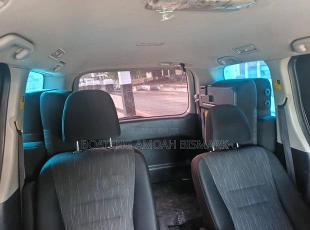 Toyota Voxy 2013 Black