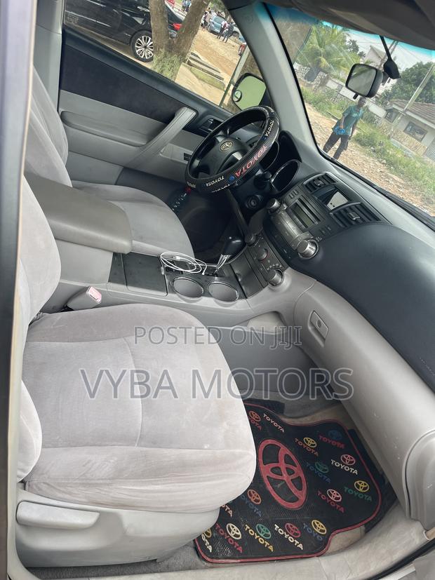 Toyota Highlander 2009 Silver