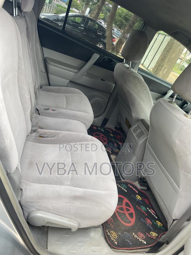 Toyota Highlander 2009 Silver