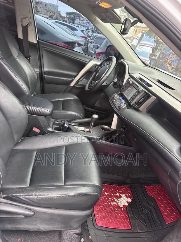 Toyota RAV4 2014 White