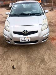 Toyota Vitz 2010 Silver for sale
