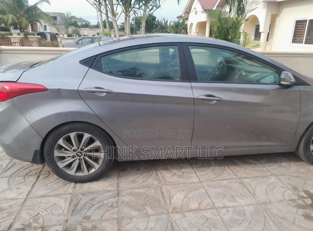 Hyundai Elantra Limited Sedan FWD (1.8L 4cyl 6A) 2013 Gray