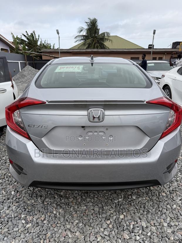 Honda Civic EX-L Sedan 2018 Silver