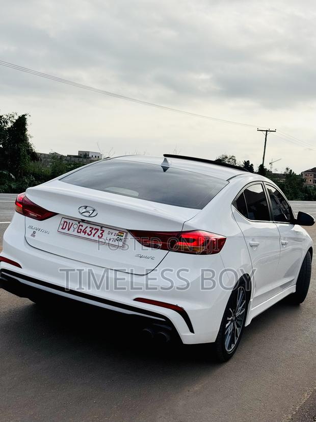 Hyundai Elantra Sport 2018 White