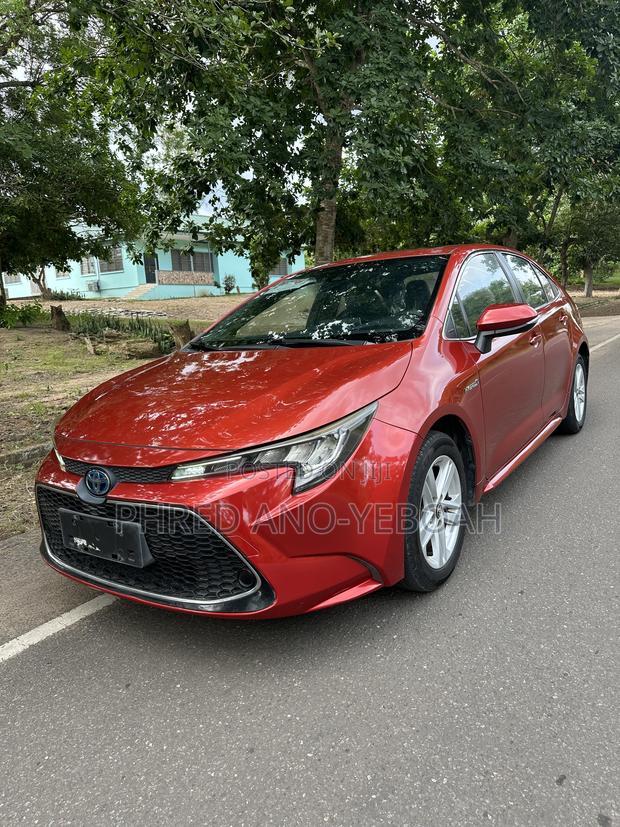 Toyota Corolla SE 2021 Red