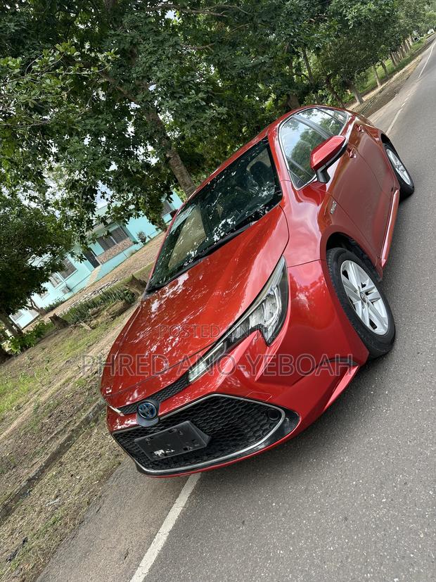 Toyota Corolla SE 2021 Red