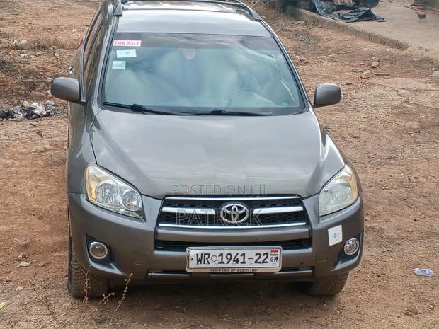 Toyota RAV4 2.5 Limited 2012 Gray