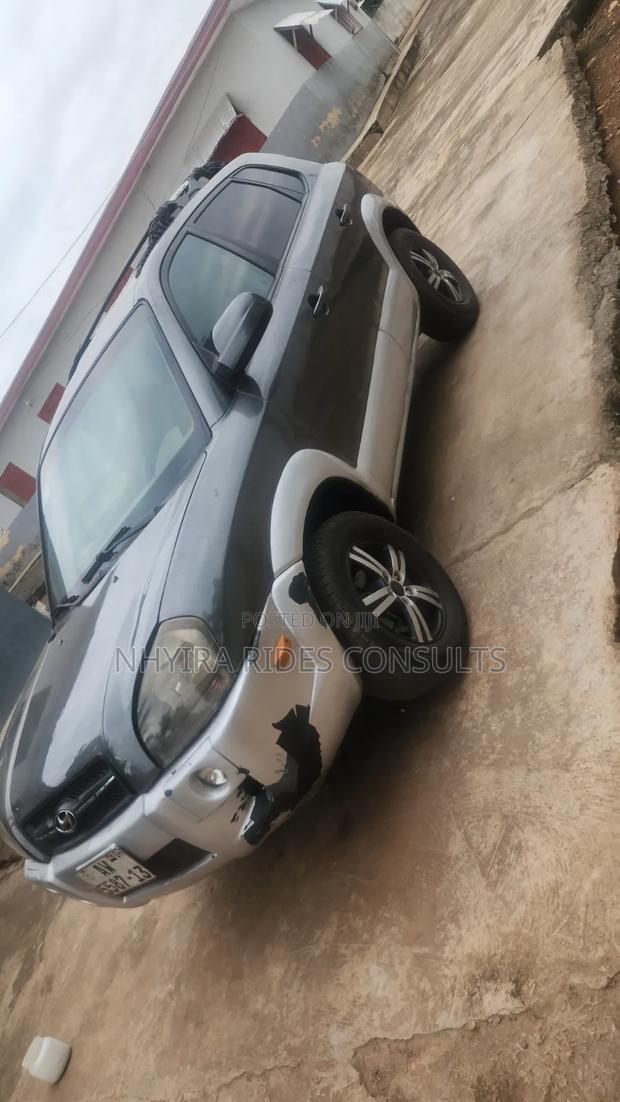 Hyundai Tucson GL FWD 2005 Gray