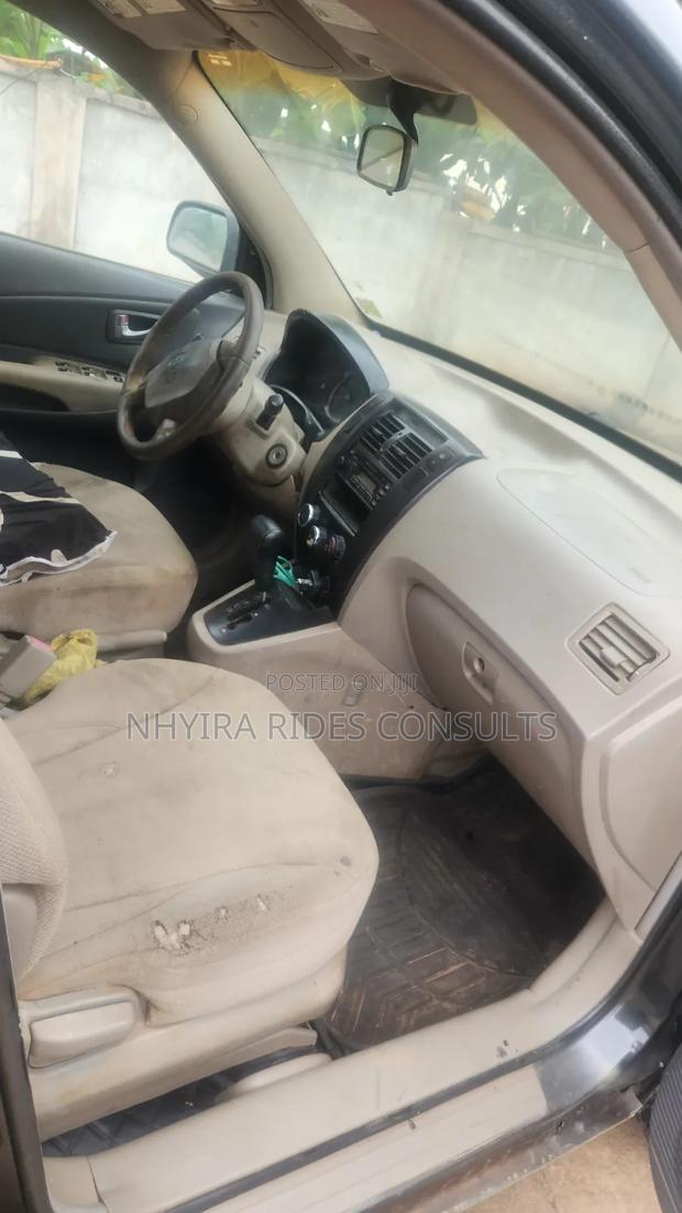 Hyundai Tucson GL FWD 2005 Gray