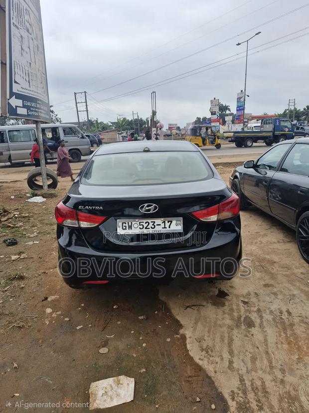 Hyundai Elantra GLS Sedan FWD (1.8L 4cyl 6A) 2013 Black