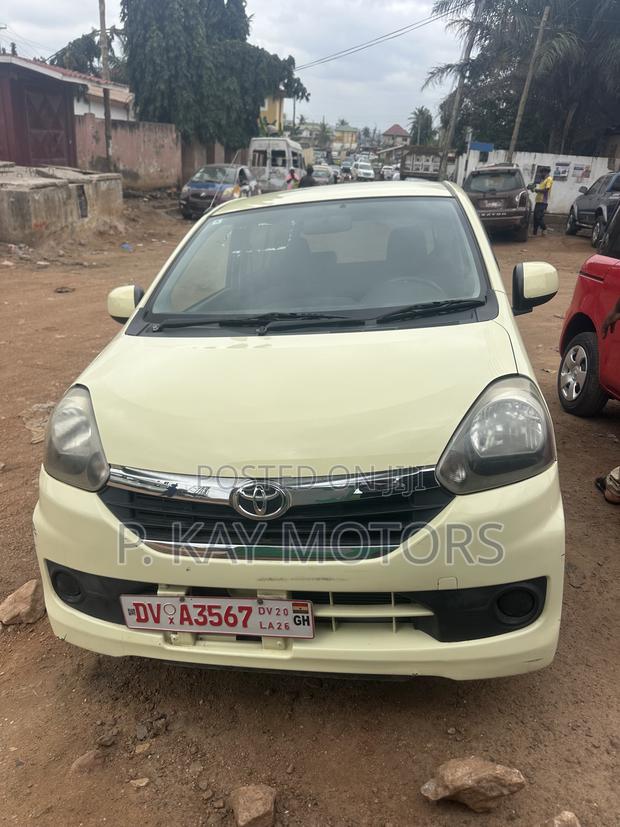 Toyota Pixis Epoch 660 FWD 2012 Yellow
