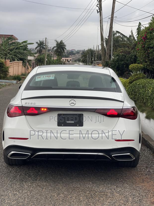 Mercedes-Benz E350 2025 White