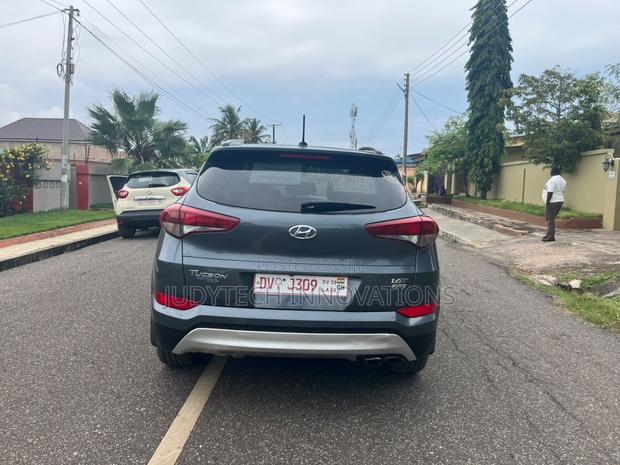 Hyundai Tucson 2018 Gray