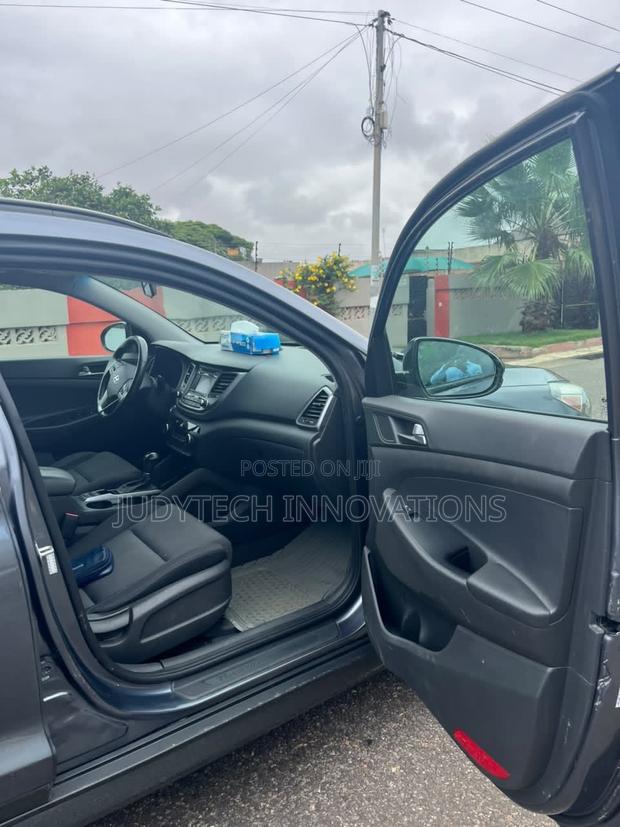 Hyundai Tucson 2018 Gray