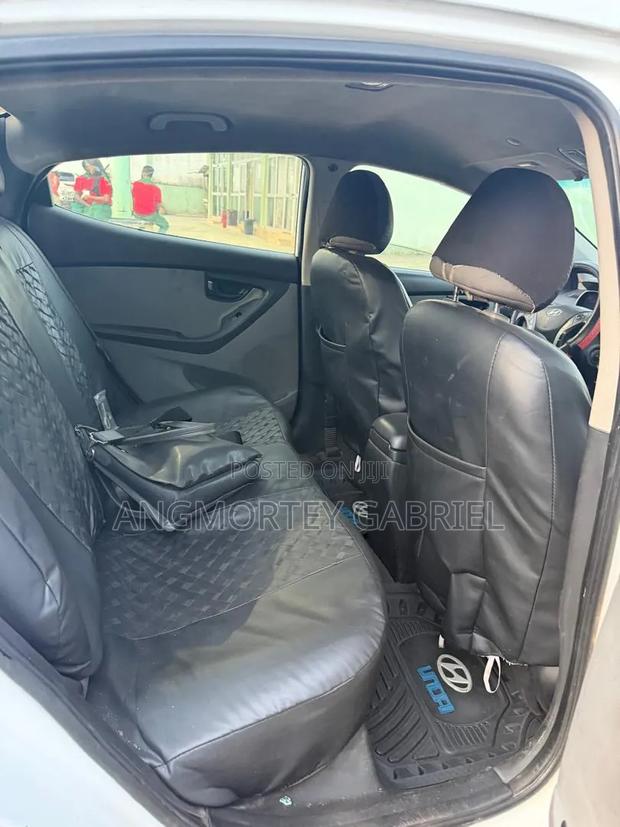 Hyundai Elantra 2013 White