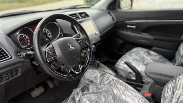 Mitsubishi Outlander Sport SE 2021 Black