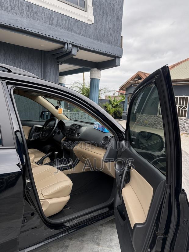 Toyota RAV4 2012 Black