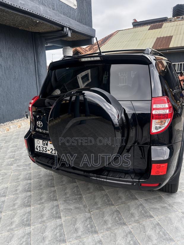 Toyota RAV4 2012 Black