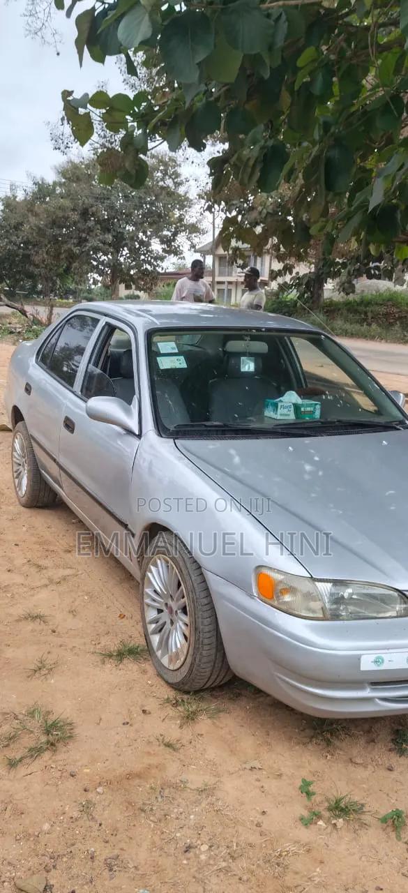 Toyota Corolla 1999 Gray