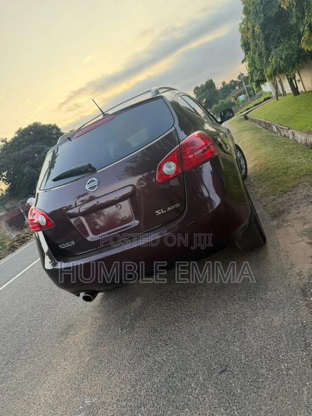Nissan Rogue SL 2010 Red