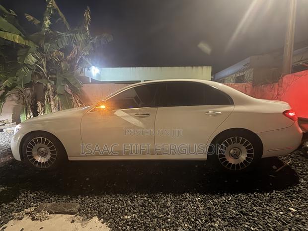 Mercedes-Benz E300 2017 White